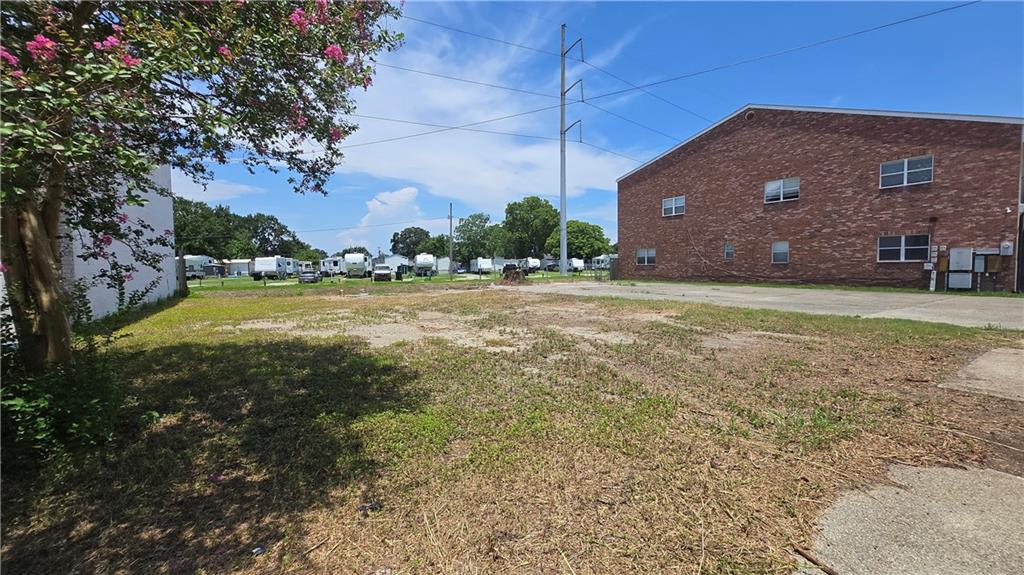Photo 1 of 4 — 2120 PACKENHAM Drive, Chalmette, LA 70092