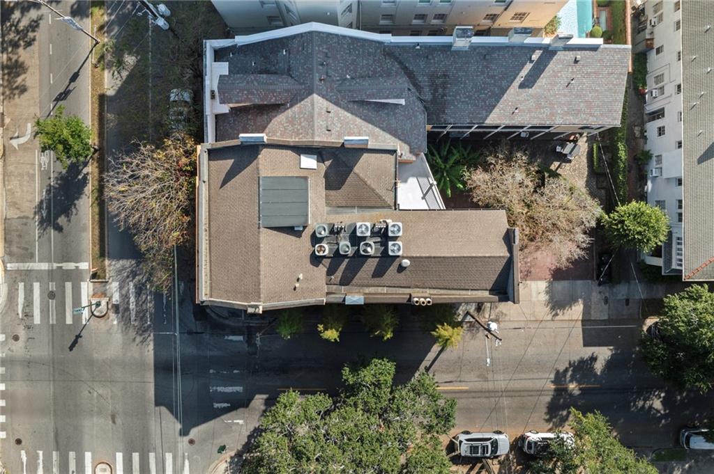 2200 PRYTANIA Avenue