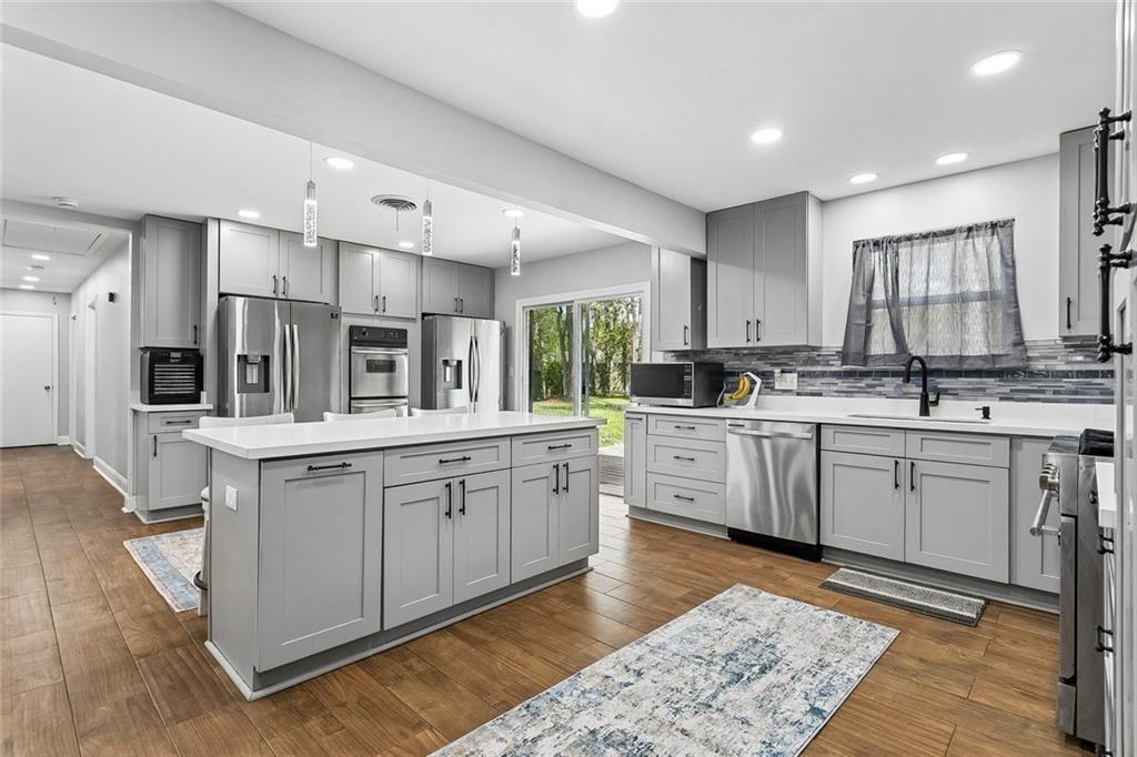 1039 BELVEDERE Drive