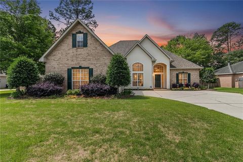 Photo of 223 BAMBOO Drive, Covington, LA 70433 (MLS # 2553832)