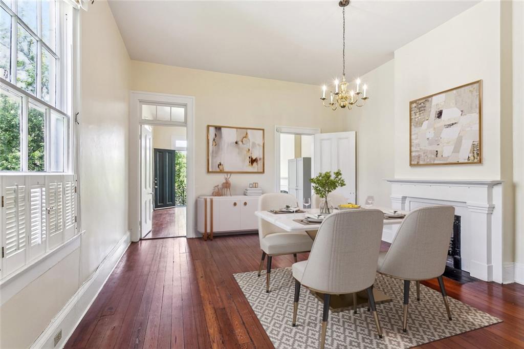 New Orleans, Louisiana 70130, United States, 8 Bedrooms Bedrooms, ,4 BathroomsBathrooms,Residential,Active,109556