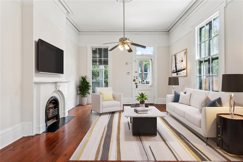 New Orleans, Louisiana 70130, United States, 8 Bedrooms Bedrooms, ,4 BathroomsBathrooms,Residential,Active,109556
