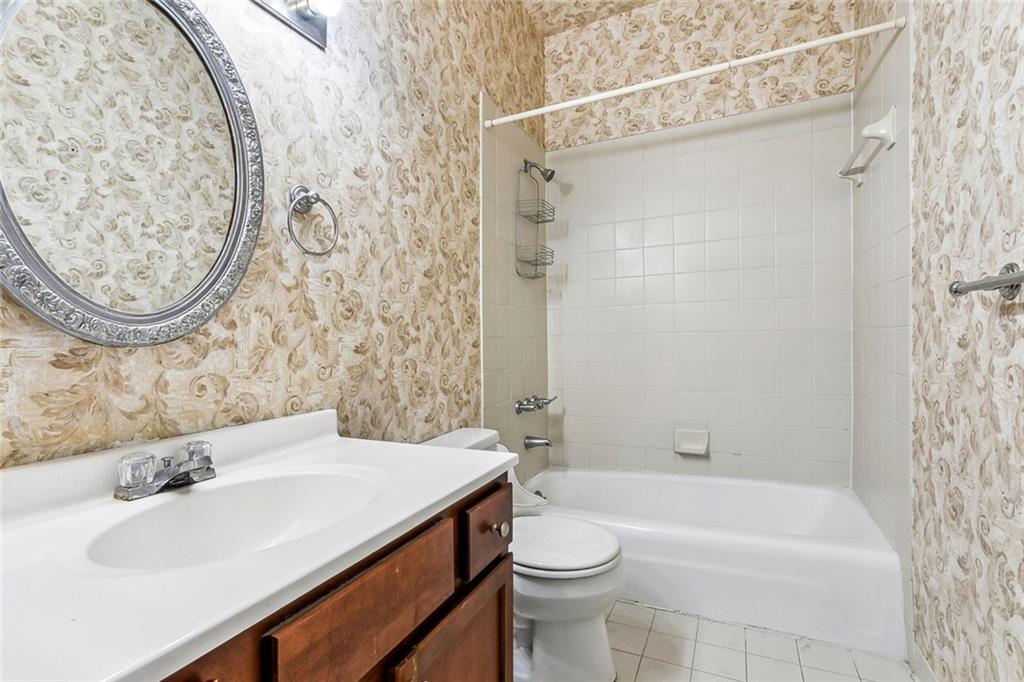 New Orleans, Louisiana 70130, United States, 8 Bedrooms Bedrooms, ,4 BathroomsBathrooms,Residential,Active,109556