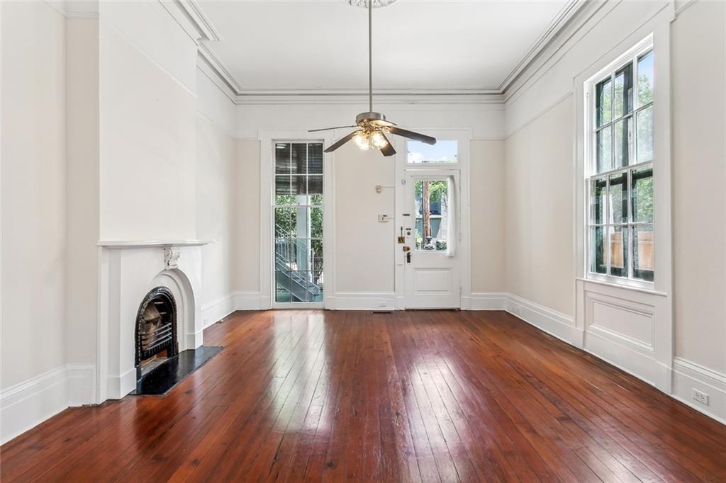 New Orleans, Louisiana 70130, United States, 8 Bedrooms Bedrooms, ,4 BathroomsBathrooms,Residential,Active,109556