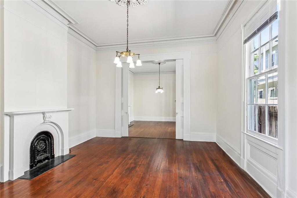 New Orleans, Louisiana 70130, United States, 8 Bedrooms Bedrooms, ,4 BathroomsBathrooms,Residential,Active,109556