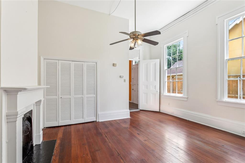 New Orleans, Louisiana 70130, United States, 8 Bedrooms Bedrooms, ,4 BathroomsBathrooms,Residential,Active,109556