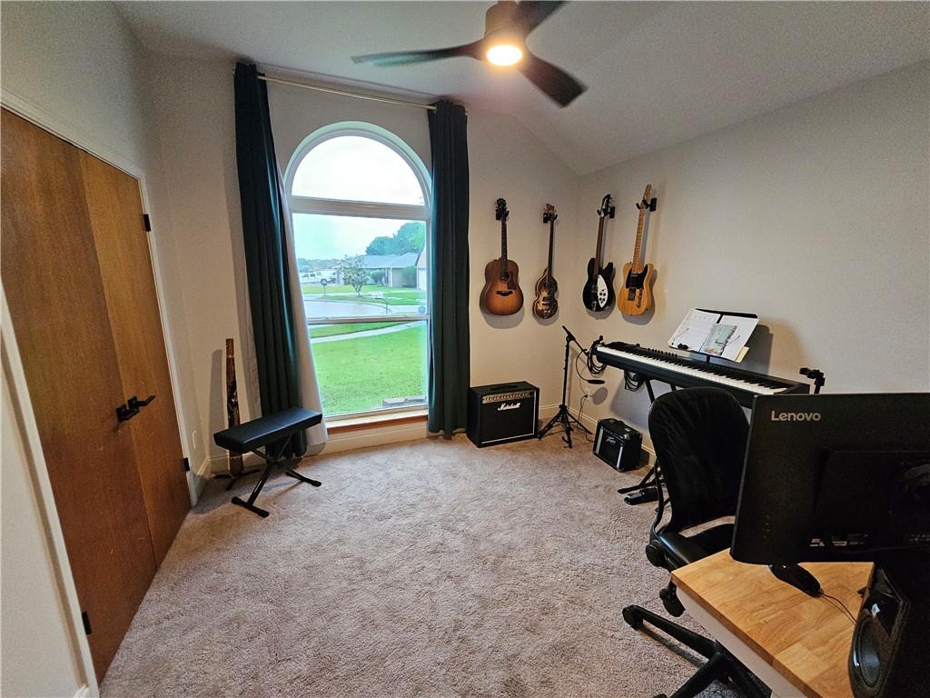 Marrero, Louisiana 70072, United States, 3 Bedrooms Bedrooms, ,2 BathroomsBathrooms,Residential,Pending,58636