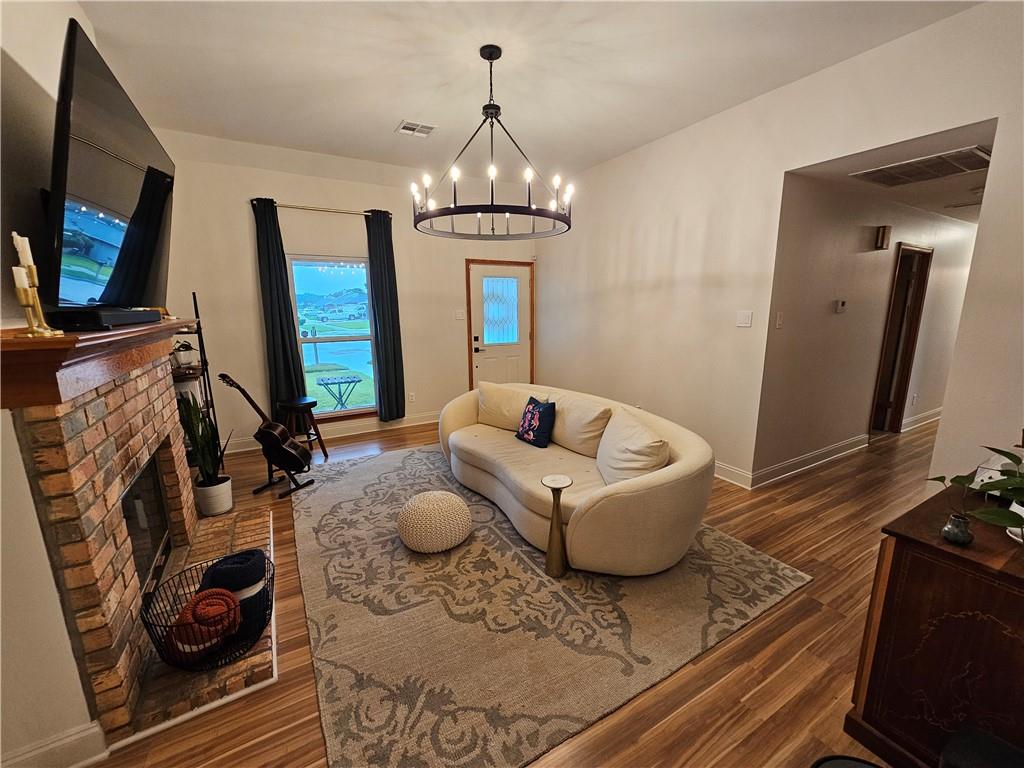 Marrero, Louisiana 70072, United States, 3 Bedrooms Bedrooms, ,2 BathroomsBathrooms,Residential,Pending,58636