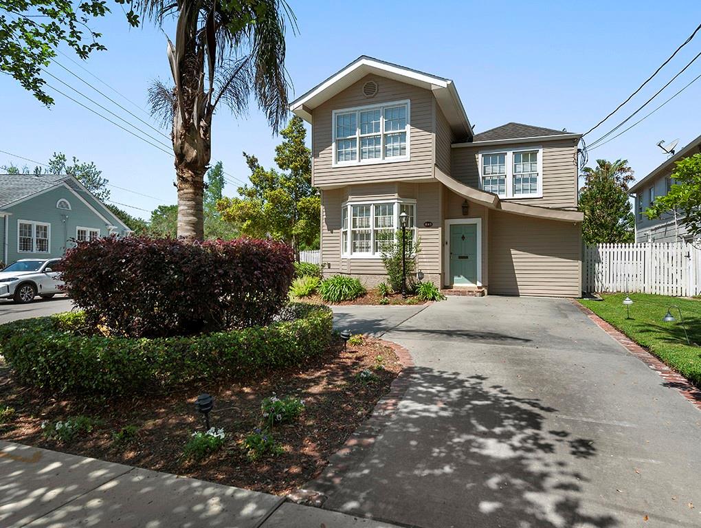 1643 S NORMAN FRANCIS Parkway