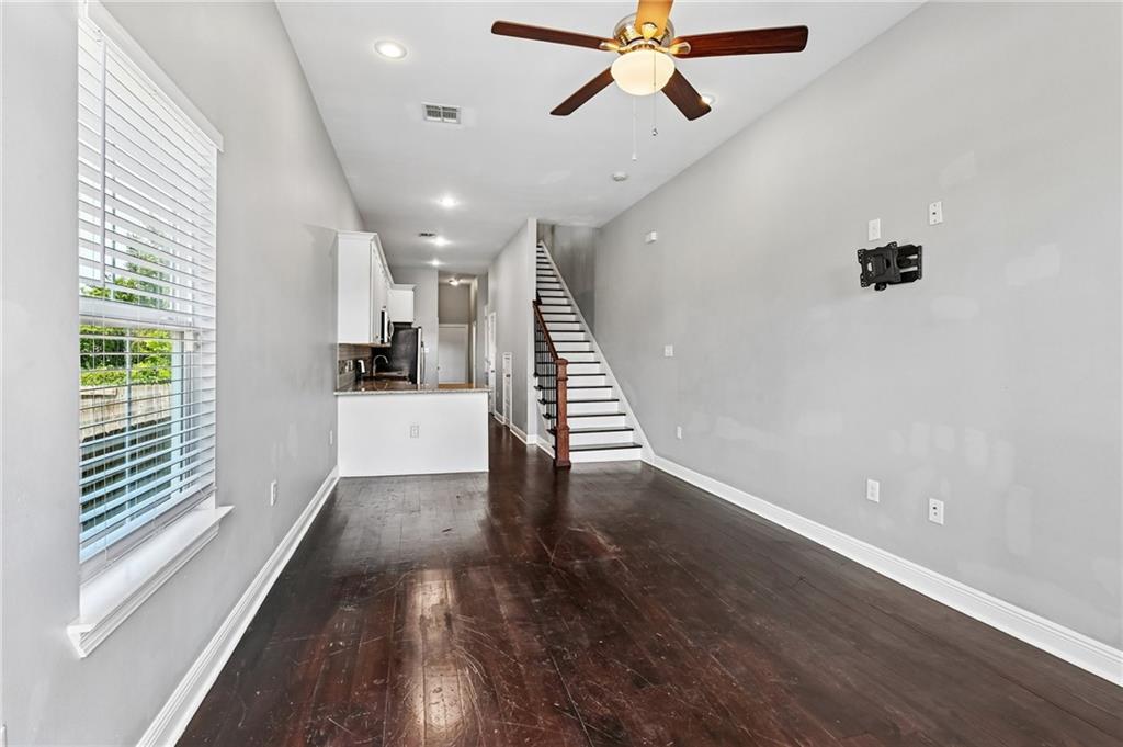 2225-27 REV JOHN RAPHAEL JR Way