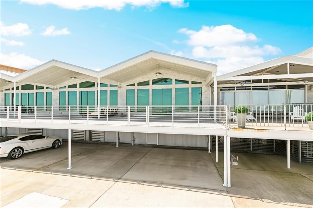 8116 BREAKWATER Drive