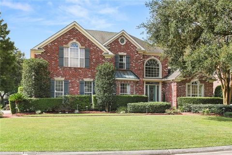 38 CASTLE PINES Drive New Orleans LA 70131