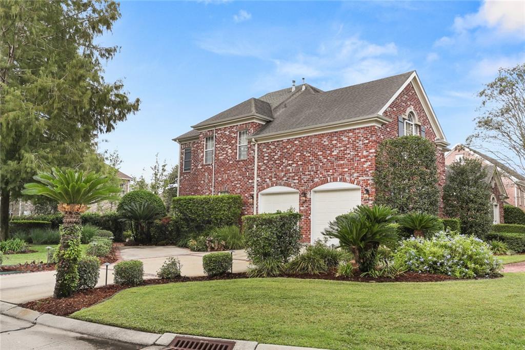 38 CASTLE PINES Drive