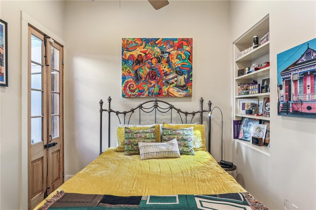 1905 ROYAL Street 1905