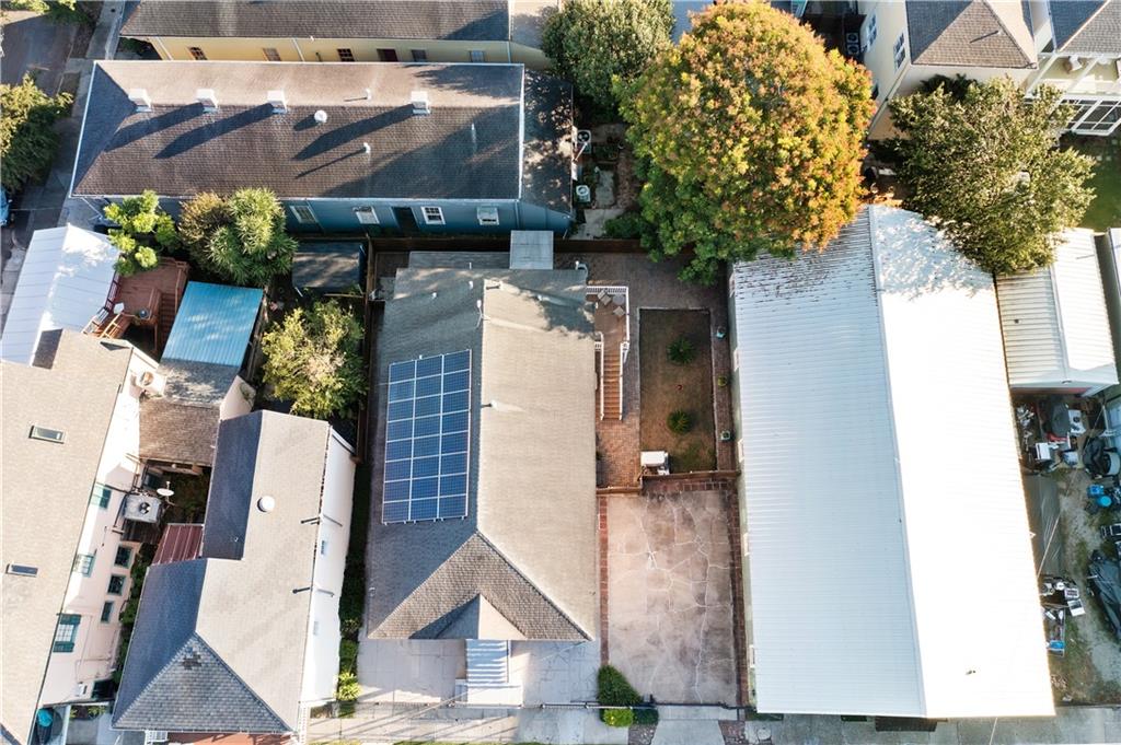 New Orleans, Louisiana 70114, United States, 6 Bedrooms Bedrooms, ,5 BathroomsBathrooms,Residential,Pending,39518