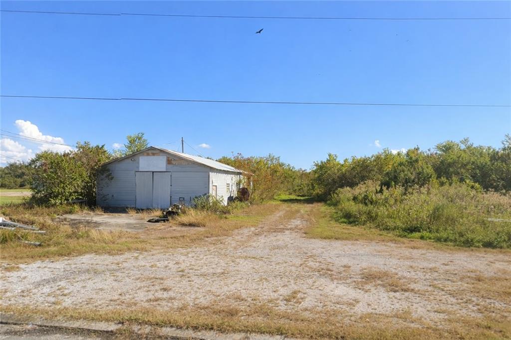37600 HIGHWAY 11