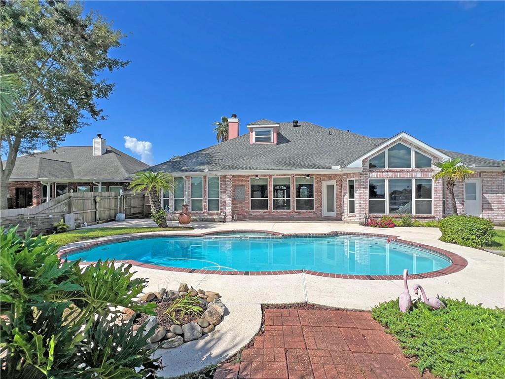 1113 CLIPPER Drive