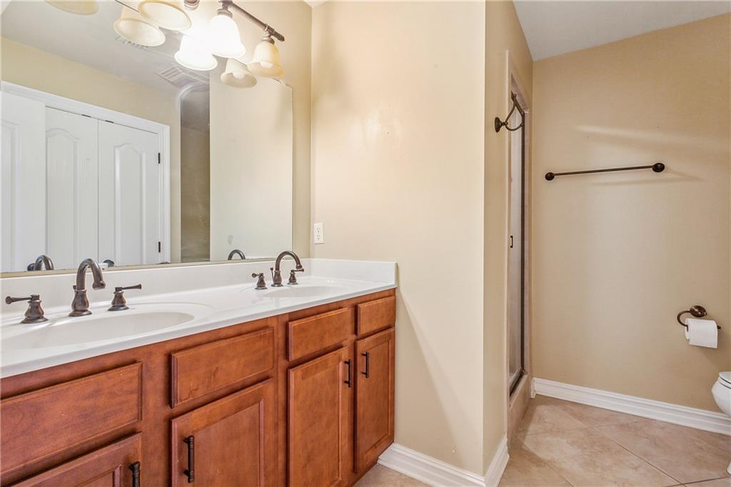 New Orleans, Louisiana 70124, United States, 3 Bedrooms Bedrooms, ,3 BathroomsBathrooms,Residential,Active,122109