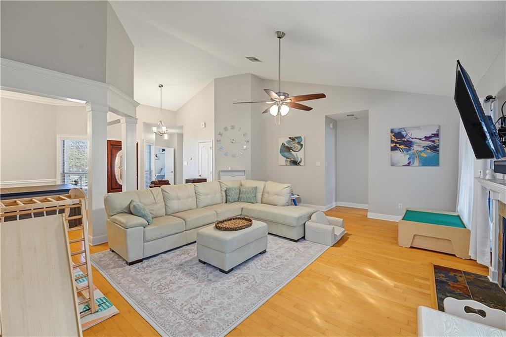 1532 STEEPLE CHASE Lane