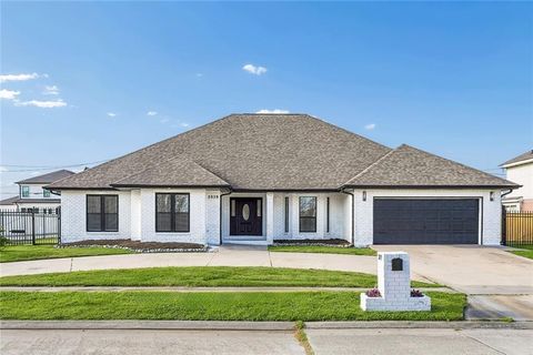 2839 AMAZON Street New Orleans LA 70114