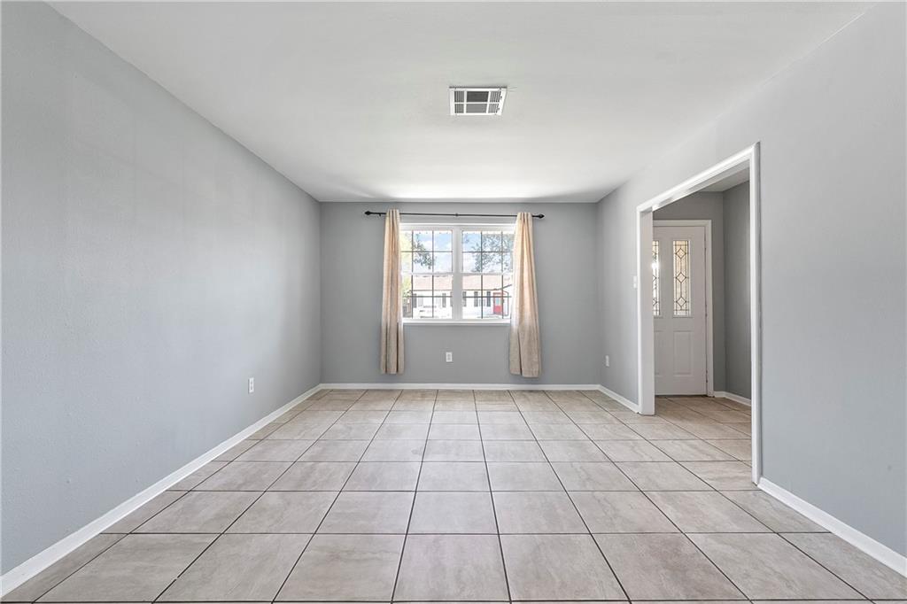 3327 RIVER OAKS Drive