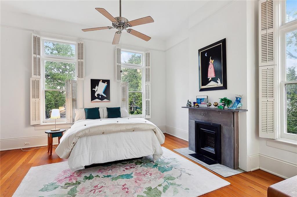 New Orleans, Louisiana 70115, United States, 5 Bedrooms Bedrooms, ,6 BathroomsBathrooms,Residential,Pending,70142