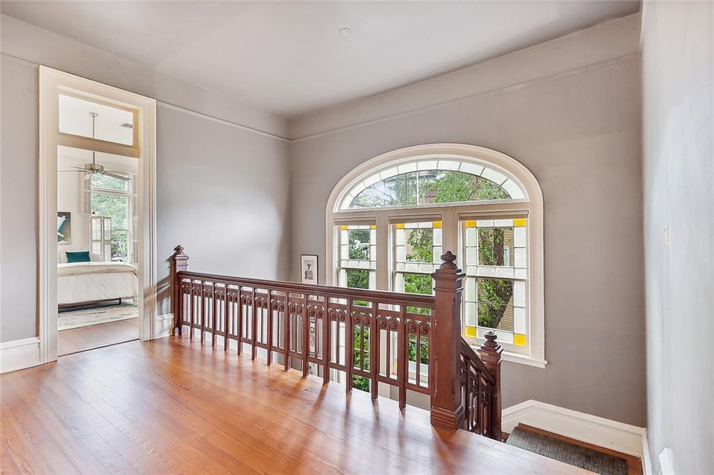 New Orleans, Louisiana 70115, United States, 5 Bedrooms Bedrooms, ,6 BathroomsBathrooms,Residential,Pending,70142