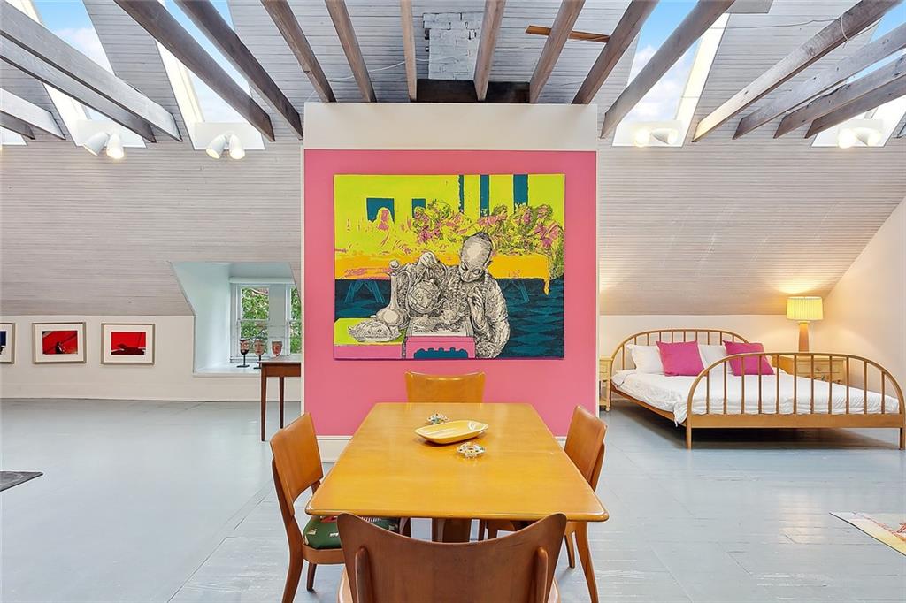 New Orleans, Louisiana 70115, United States, 5 Bedrooms Bedrooms, ,6 BathroomsBathrooms,Residential,Pending,70142