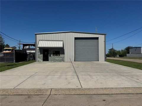 2 W 23RD Street Kenner LA 70062
