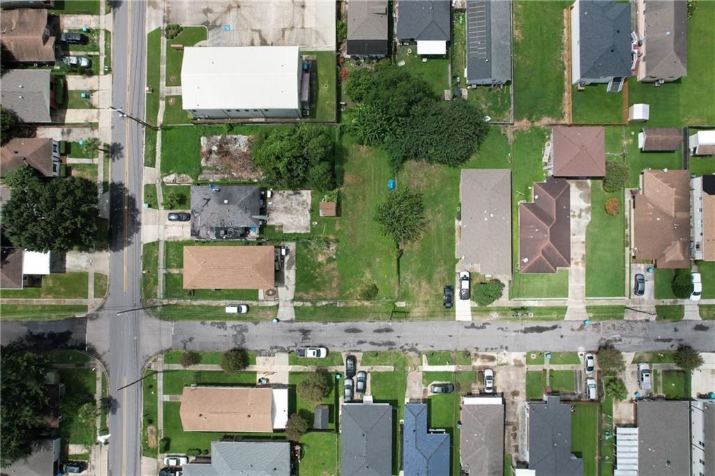 LEXINGTON Drive
