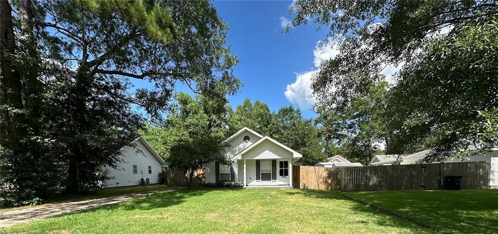 Covington, Louisiana 70433, United States, 3 Bedrooms Bedrooms, ,2 BathroomsBathrooms,Residential,Active,54099