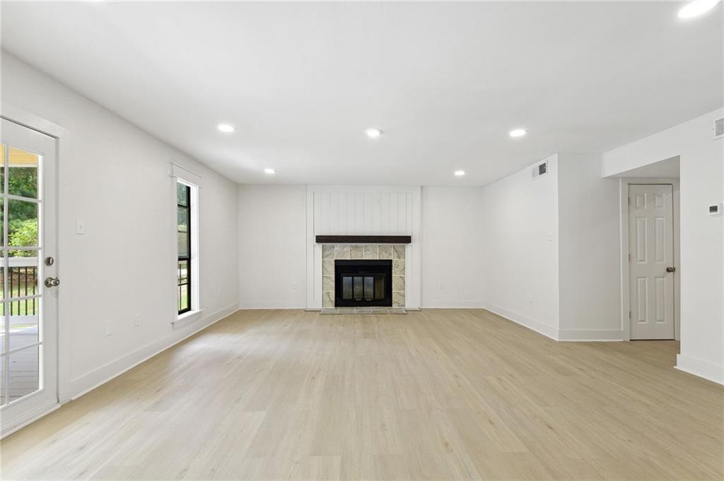 48 BLEU LAKE Drive