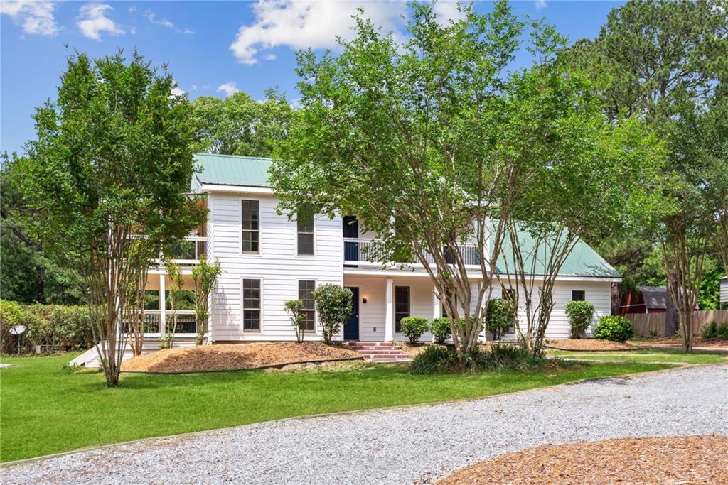 48 BLEU LAKE Drive