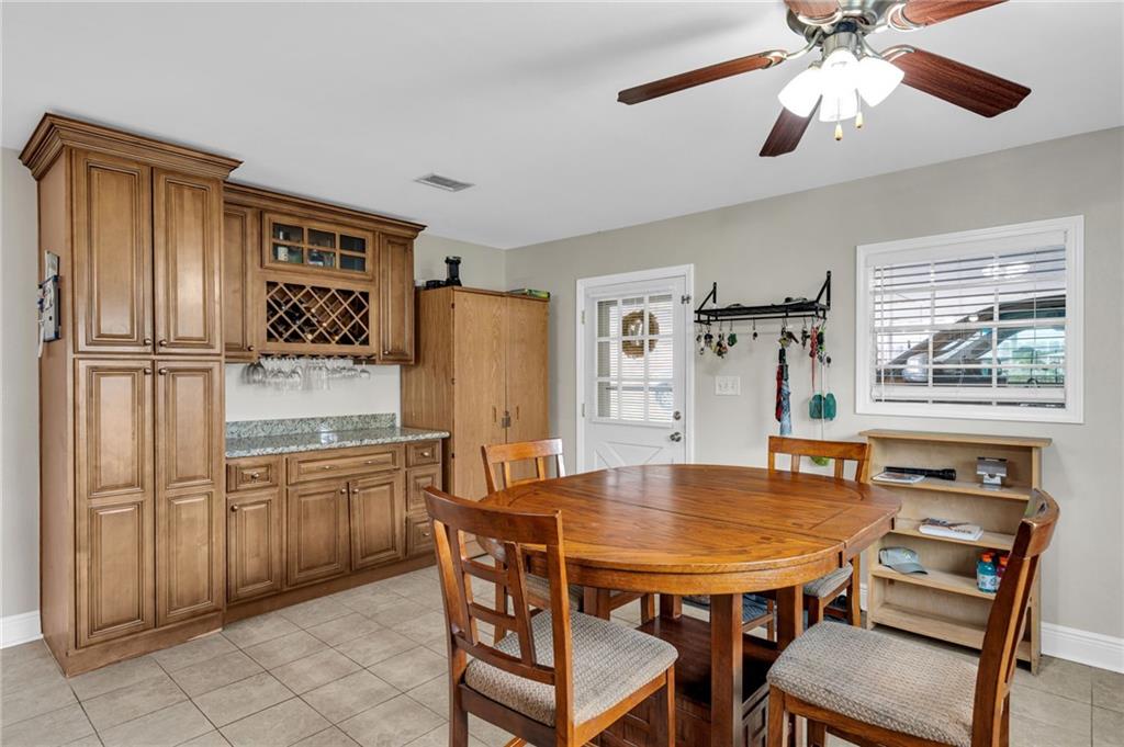 318 EVANGELINE Road