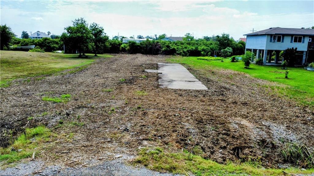 5115 JEAN LAFITTE Boulevard