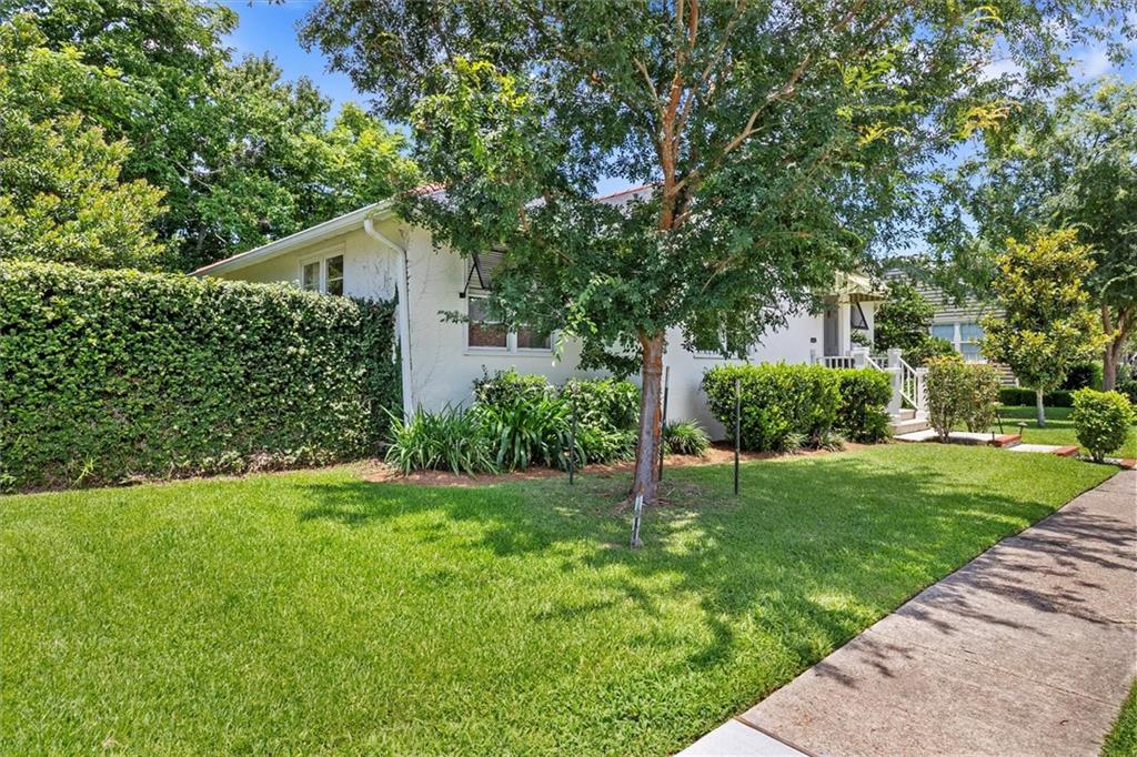 53 BEVERLY GARDEN Drive