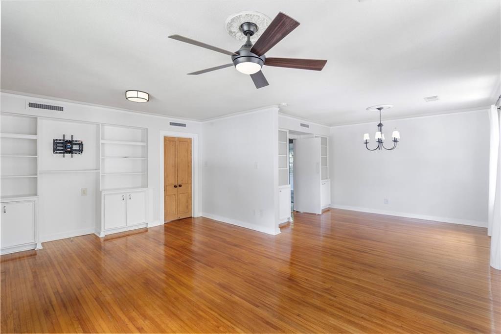 53 BEVERLY GARDEN Drive