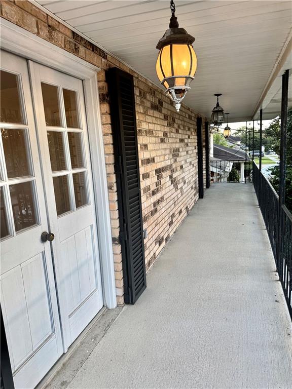 2305 METAIRIE HEIGHTS Avenue