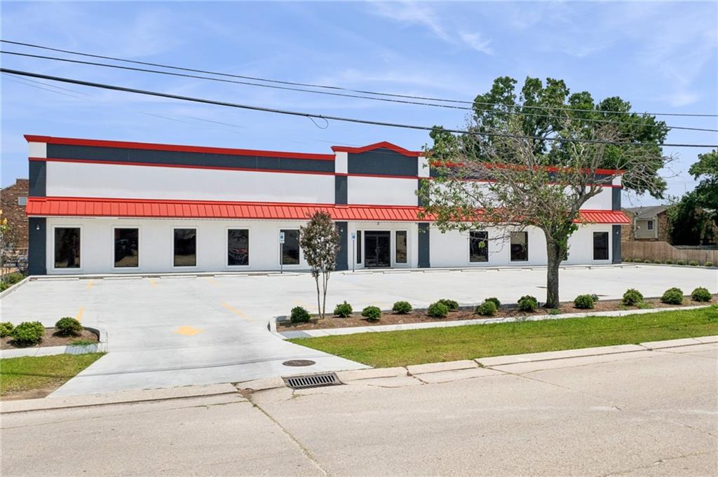 Photo 1 of 11 — 3240 GEORGIA Avenue, Kenner, LA 70065