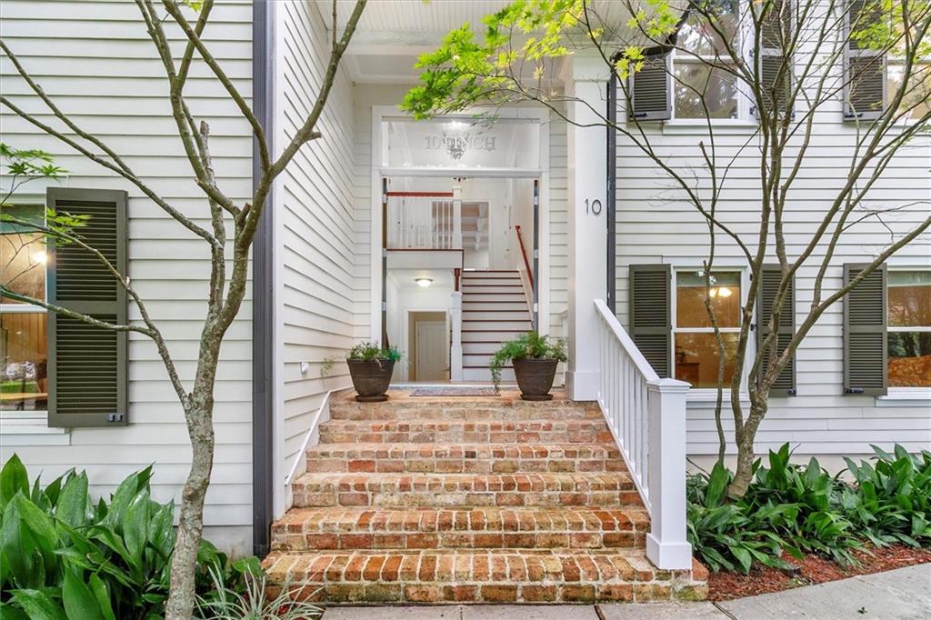 10 FINCH Street