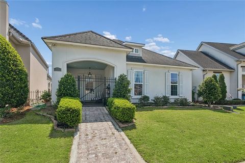725 S CORNICHE DU LAC Street Covington LA 70433