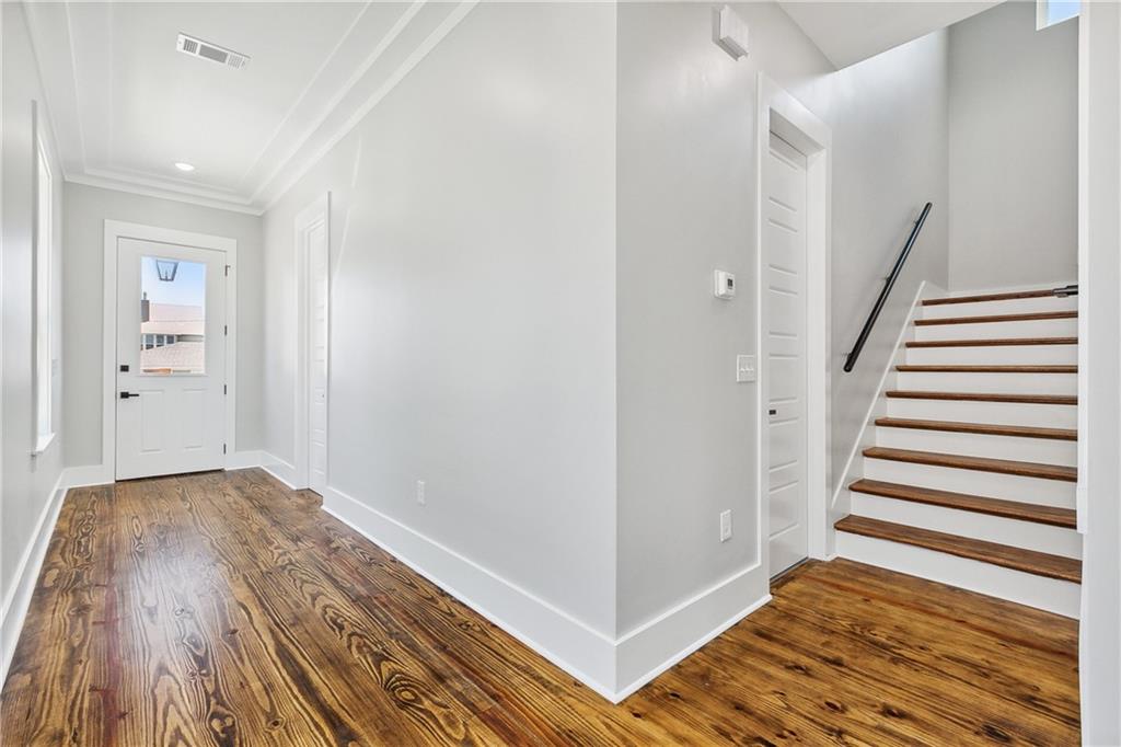 900 PERRIN Drive