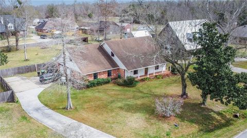 Photo of 120 OAKLAND Court, Garyville, LA 70051 (MLS # 2545465)