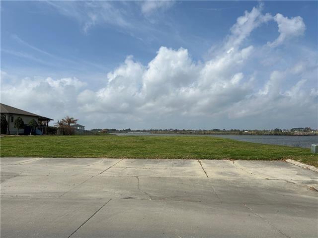 S LAKESHORE Boulevard