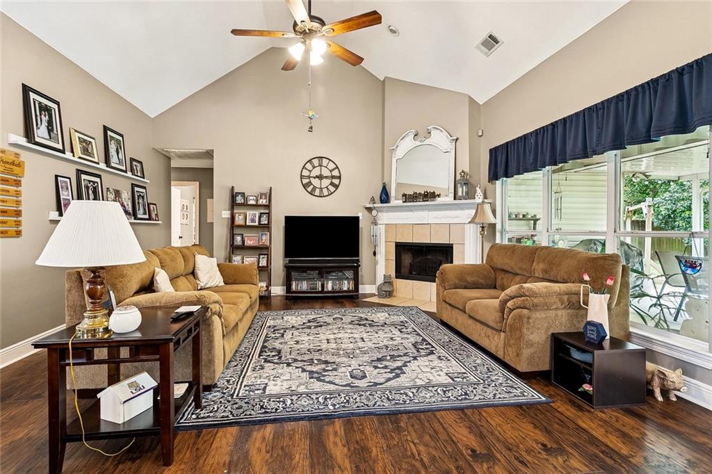 105 W SILVER MAPLE Drive