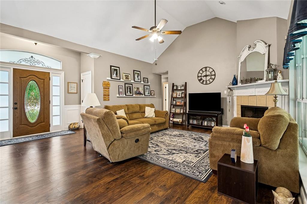105 W SILVER MAPLE Drive