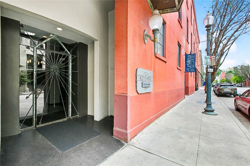 330 JULIA Street 223