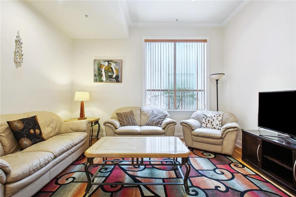 330 JULIA Street 223