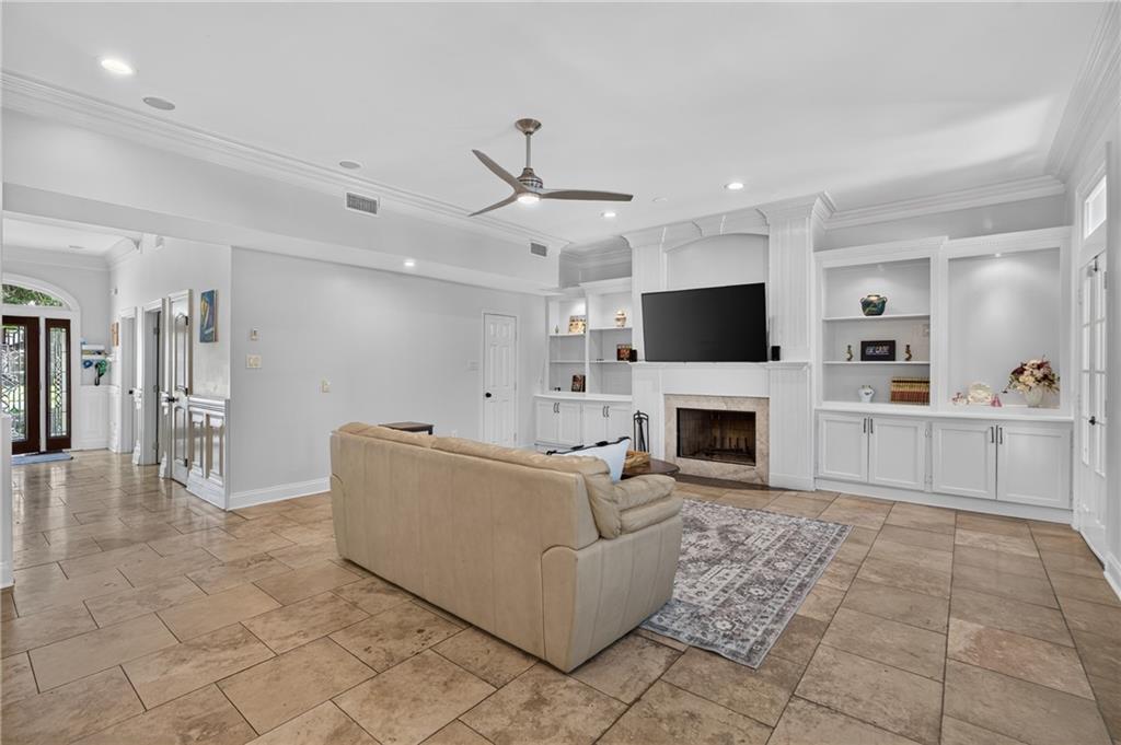3628 SEVERN Avenue