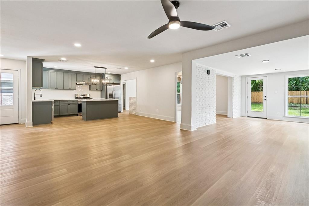 4308 TAFT Park